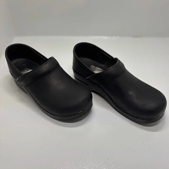 Dansko Professional Black Leather Clogs Women EU 40 US 9.5–10 Nursing Chef Shoes - Picture 3 of 11